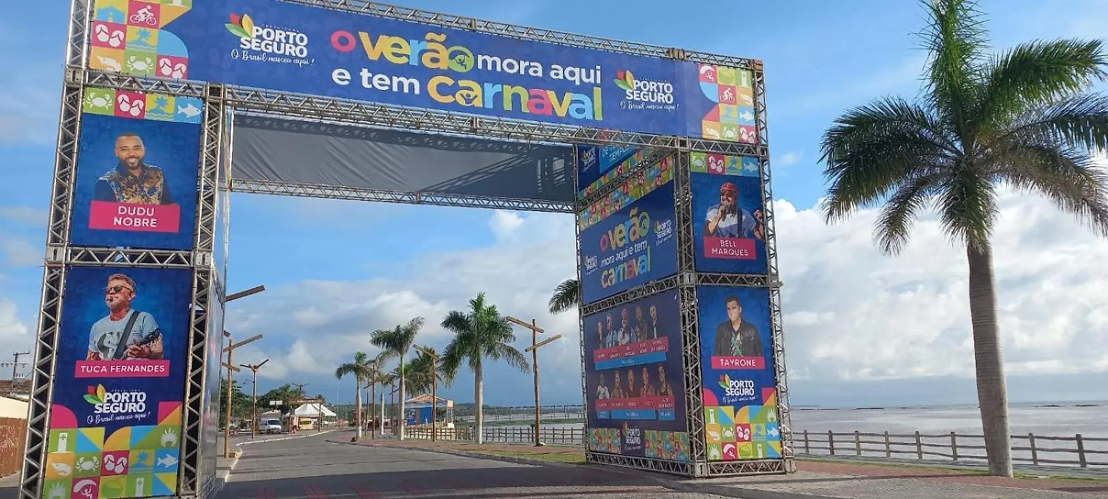 Apt Duplex Best Biggest Encantos De Taperapuan A 100 M Da Praia Apartamento Porto Seguro Brasil